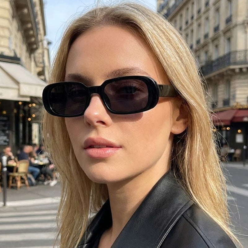 Women Fashion Sunglasses with Robust and Timeless Design Stornfield