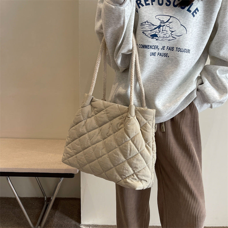 Quilted Casual Tote Stornfield