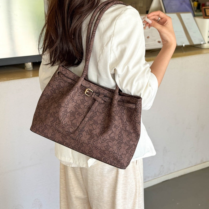 Elegant Floral Patterned Handbag
