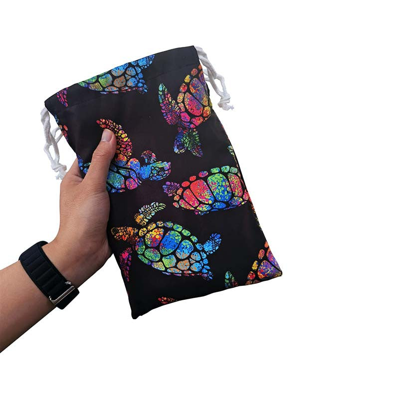 Bath towel with colorful sea turtle design Stornfield