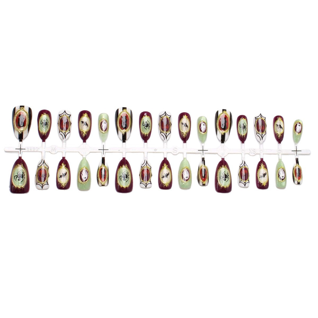 Holiday-Themed Press-On Nail Set Stornfield