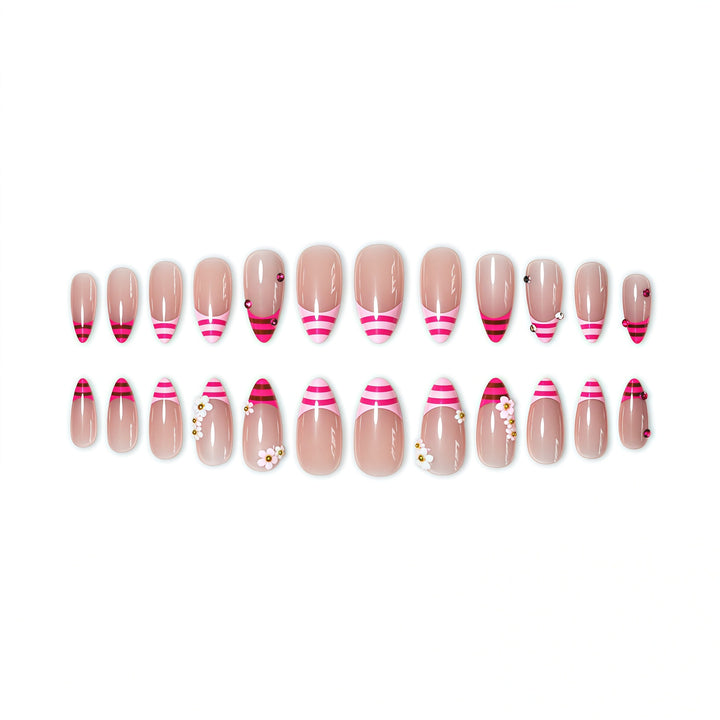 Elegant Floral Nail Art Stornfield