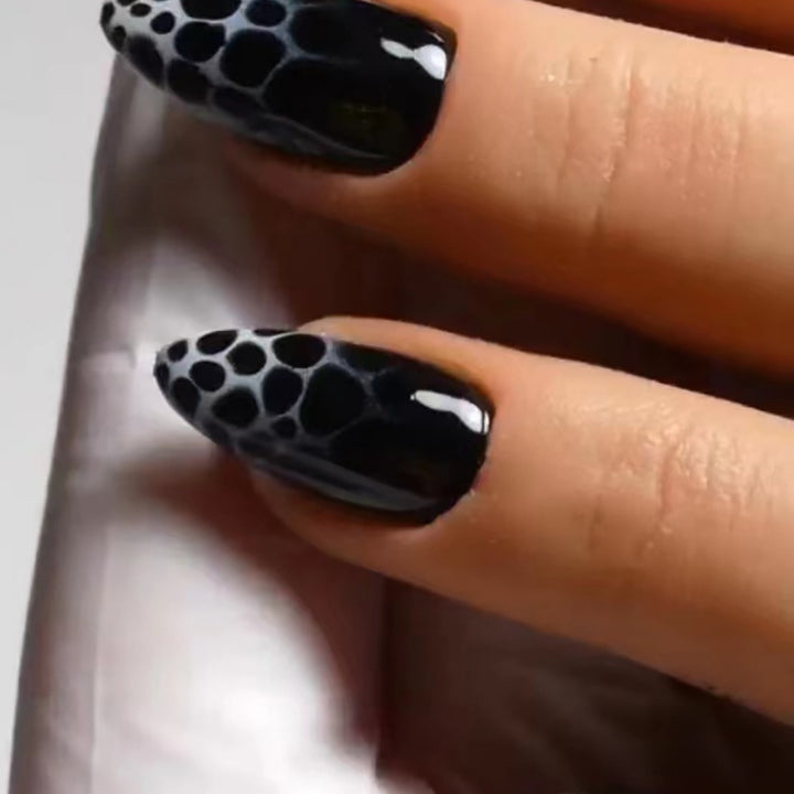 Glamorous nail art