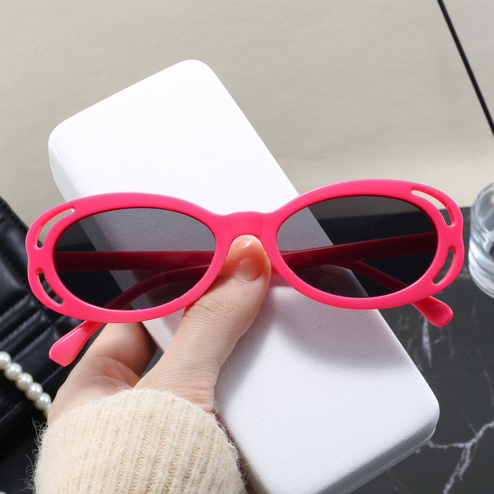Women's fashionable sunglasses with oval frame and unique design Stornfield