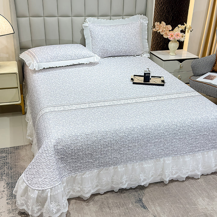 Floral Pattern Quilted Bedding Set