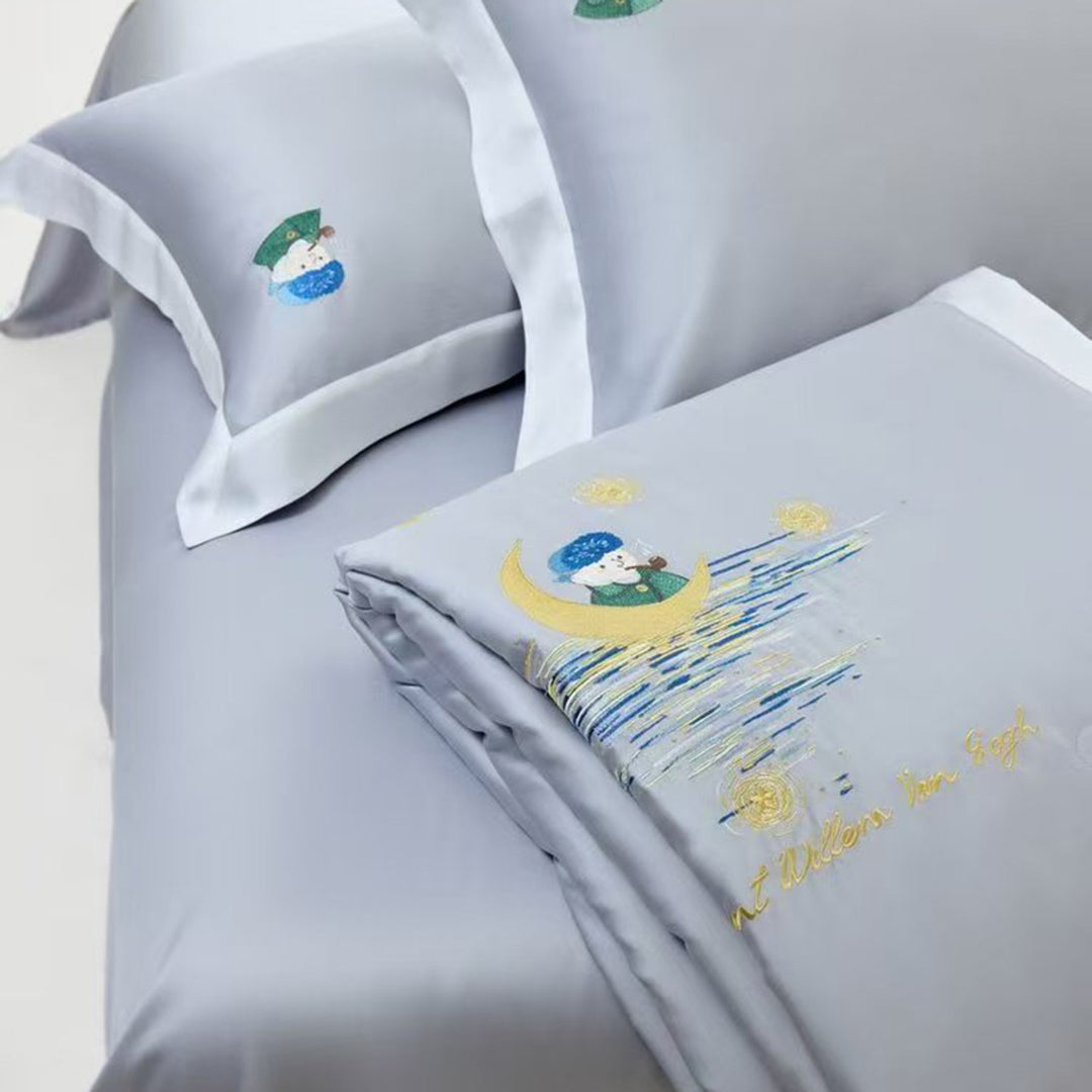 Satin bedding set with illustrative portrait embroidery and fine satin trim