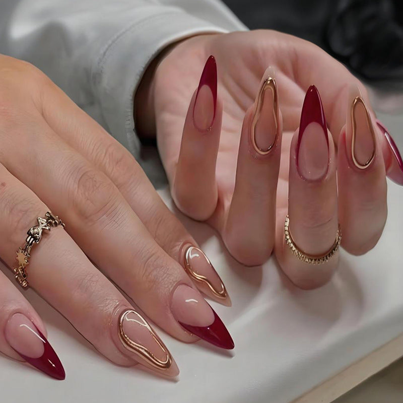 Nail set with elegant lace design Stornfield