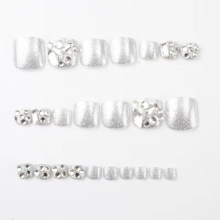 Glamorous flip-flops with rhinestones and pearls Stornfield