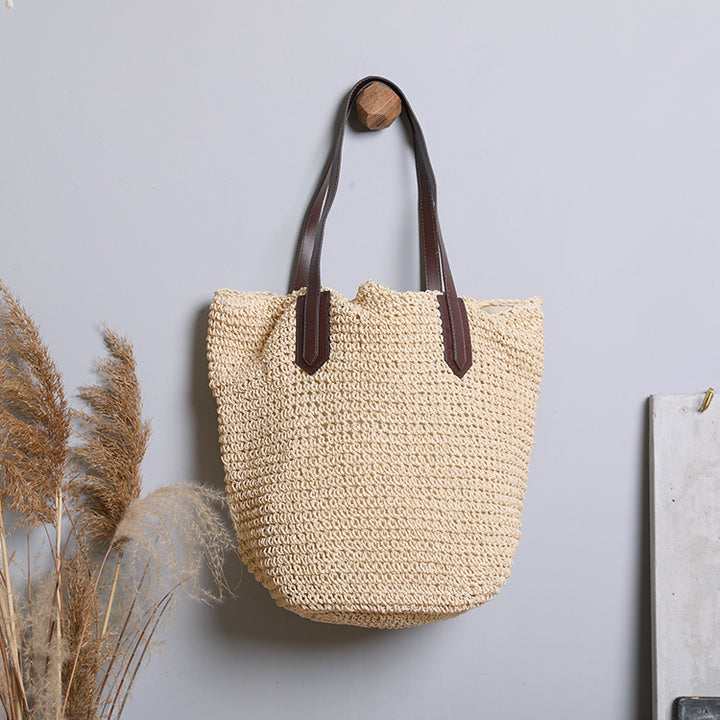 Generous wicker tote bag with leather handles Stornfield