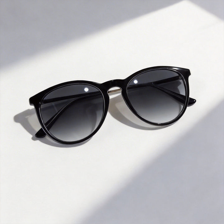 Women's fashionable cat-eye sunglasses with high-quality plastic frame and polarized lenses Stornfield