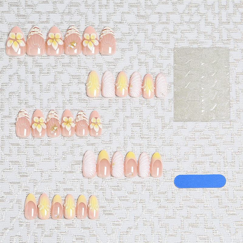Artificial nails in luxurious flower and gold design Stornfield