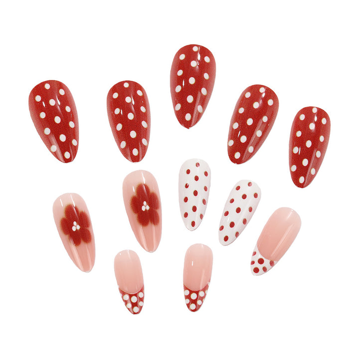Playful retro style artificial nails Stornfield