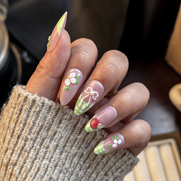 Artistic Floral Press-On Nail Art Collection Stornfield