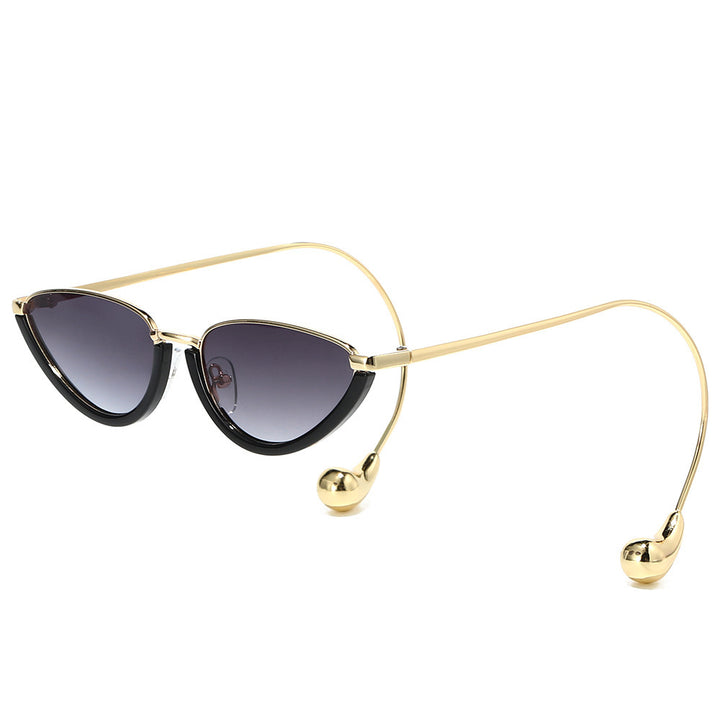 Ultra-Modern Spectacular Cat-Eye Sunglasses Stornfield