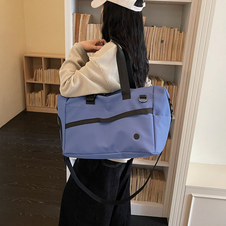 Spacious Gym Shoulder Bag Stornfield