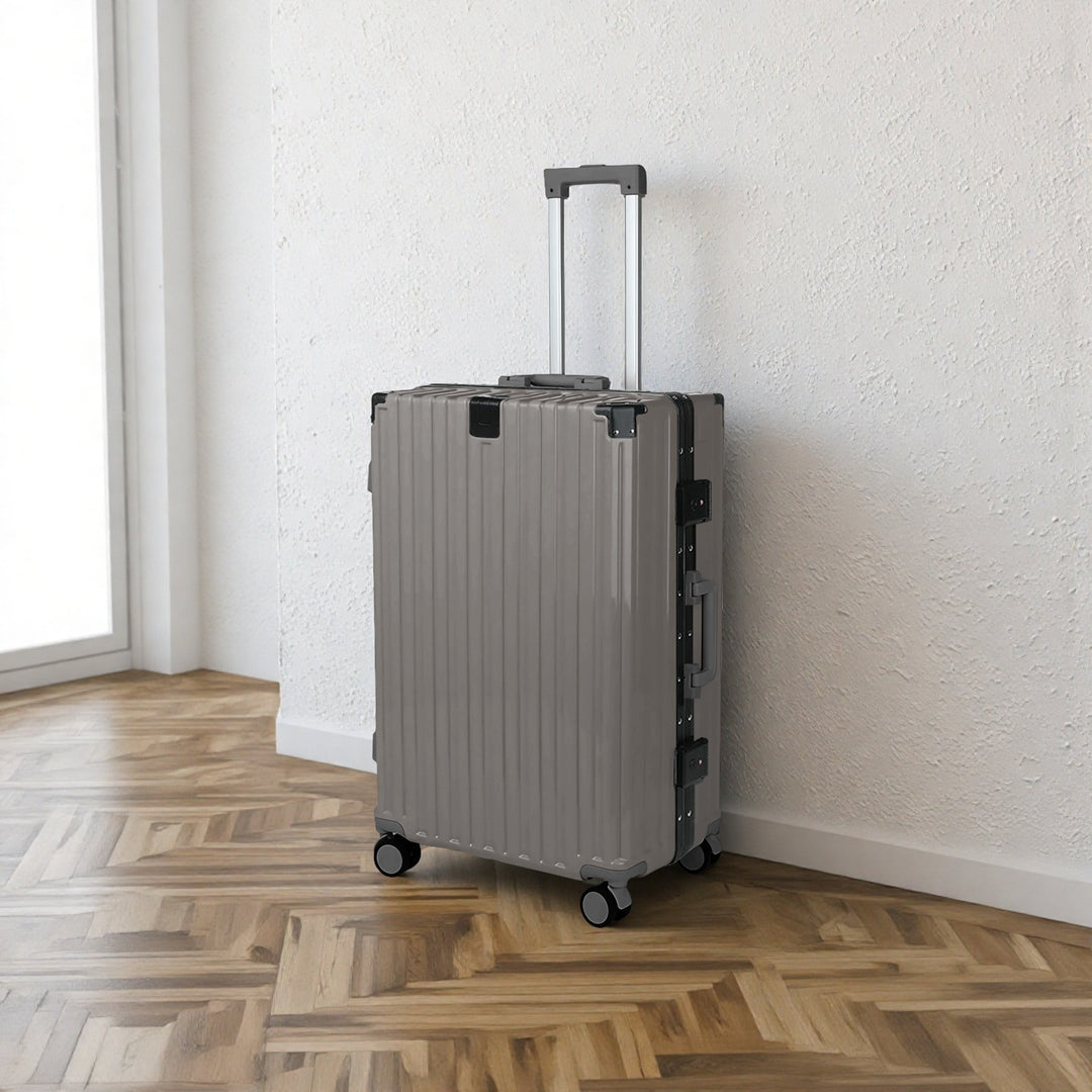 Unisex Premium Rigid Spinner Luggage Stornfield