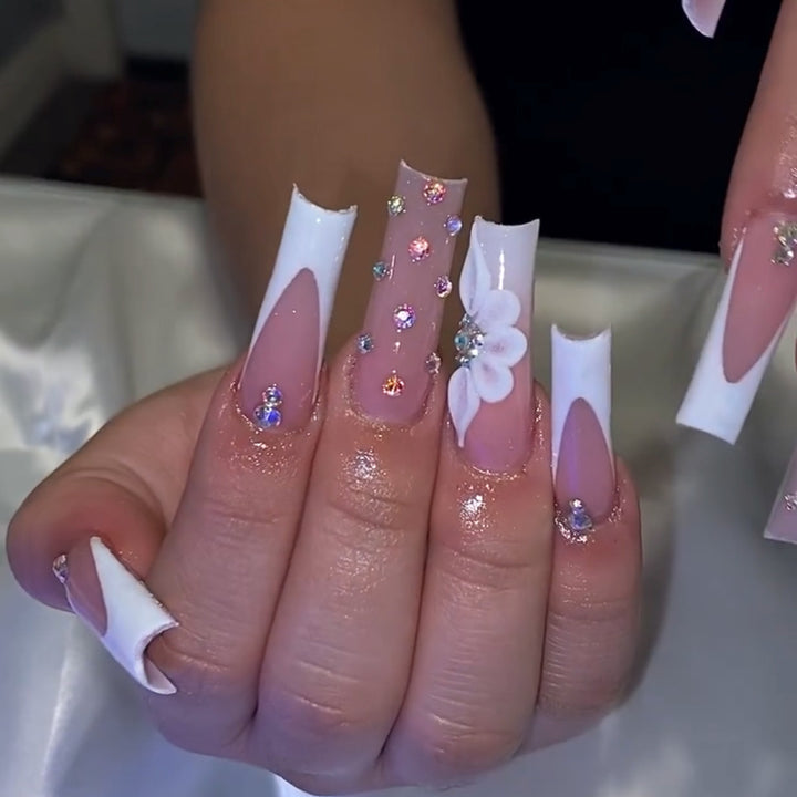 Decorative Floral Press-On Nail Tips Set Stornfield
