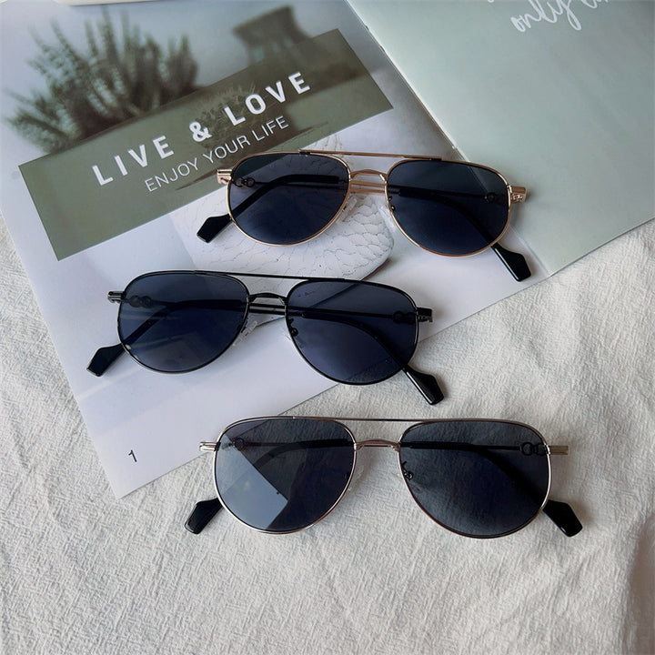 Vintage-Inspired Aviator Sunglasses Stornfield