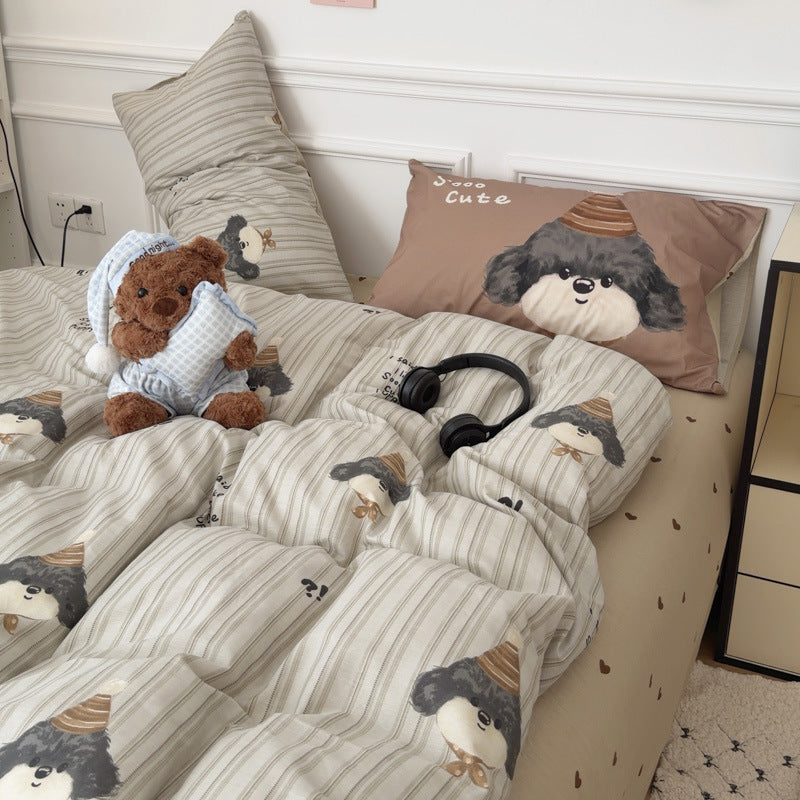 Children's bedding set made from skin-friendly cotton blend with playful pony print