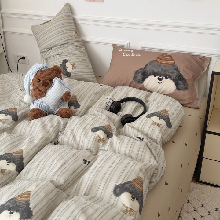 Children's bedding set made from skin-friendly cotton blend with playful pony print