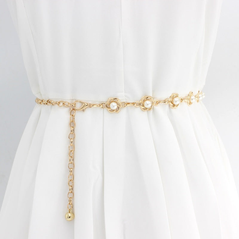 More elegant chain belt with pearl details Stornfield