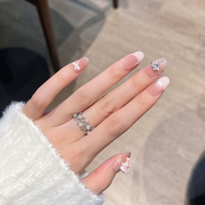 Elegant Floral Embellished Press-On Nail Set Stornfield
