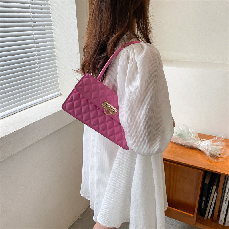 Elegant Quilted Handbag