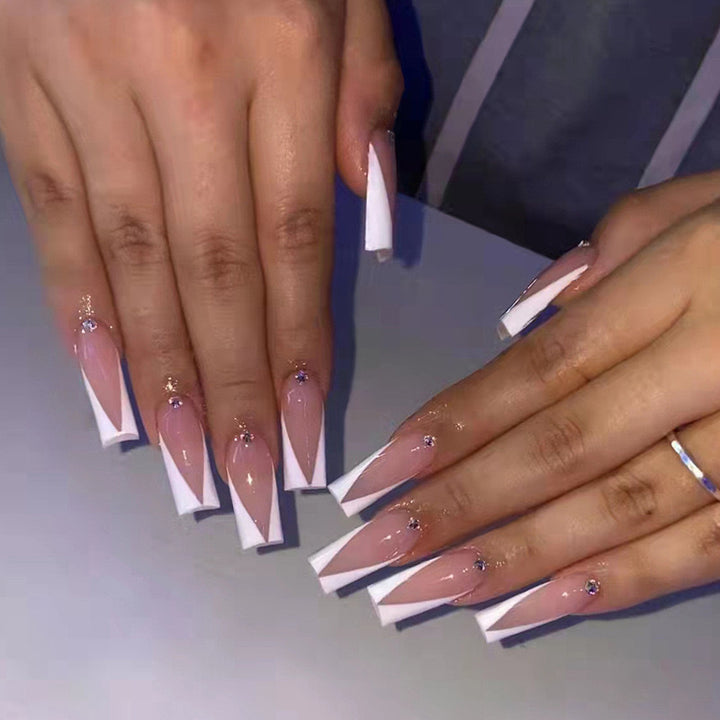 Artificial nail tips with elegant design Stornfield