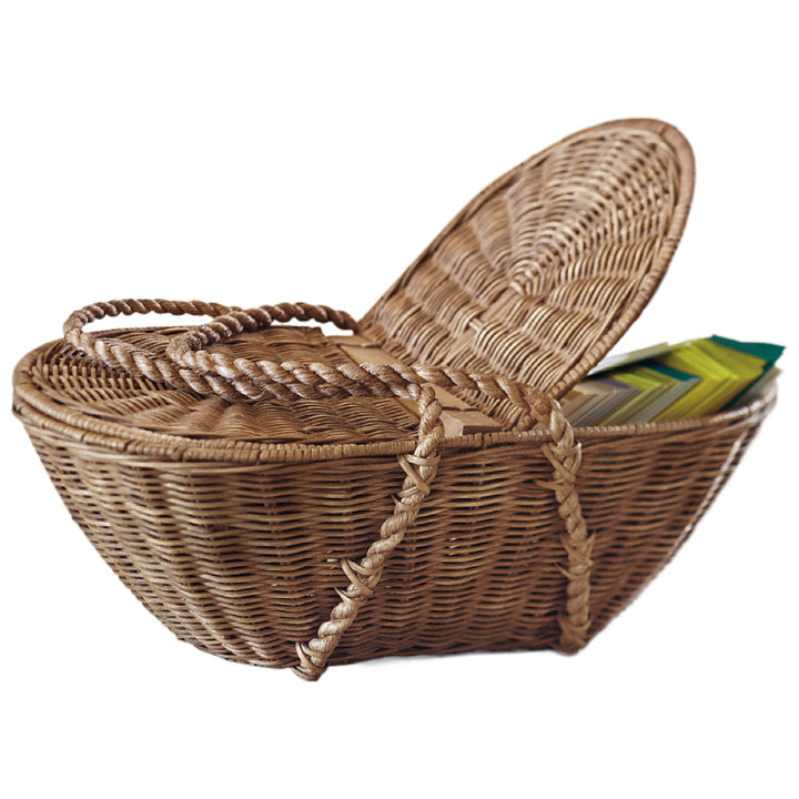 Practical storage basket with lid made of woven natural material Stornfield