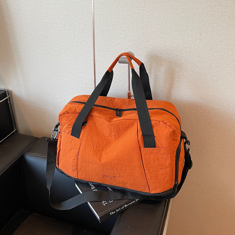 Sporty travel bag with practical outer pockets Stornfield