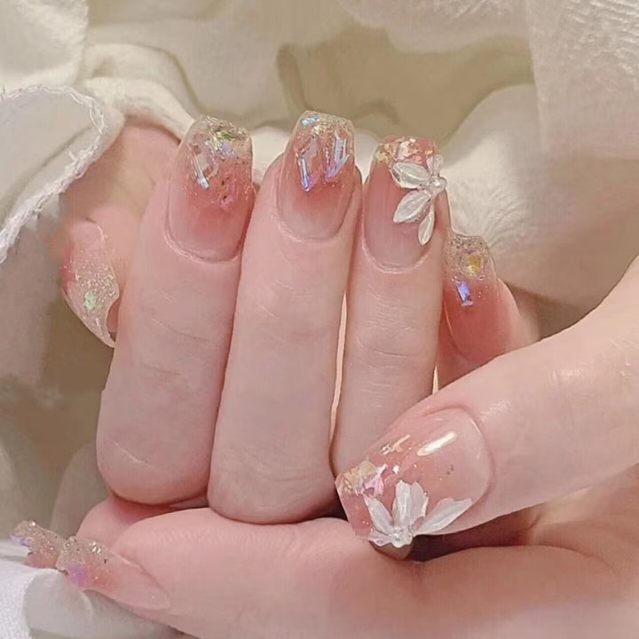 Artistic Floral-Embellished Press-On Nail Design Stornfield