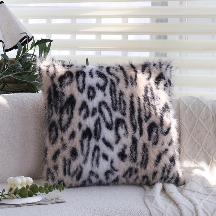 Luxury decorative cushion