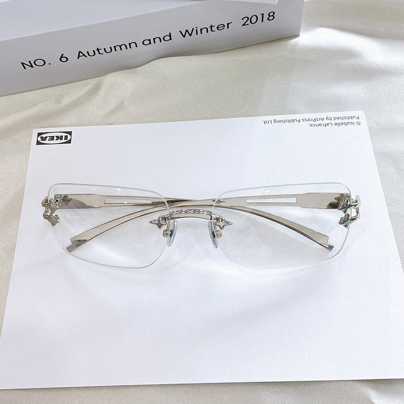 Fashionable oversized sunglasses with elegant design Stornfield