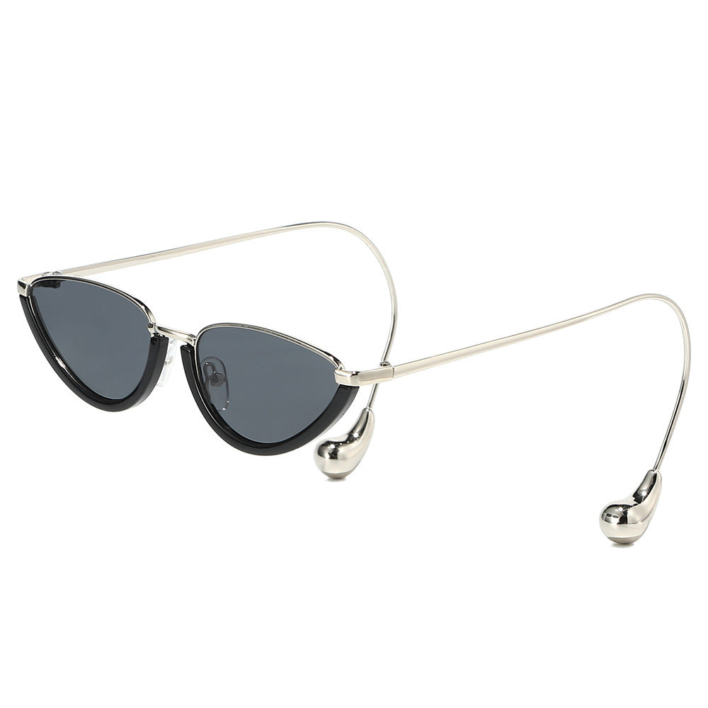 Ultra-Modern Spectacular Cat-Eye Sunglasses Stornfield