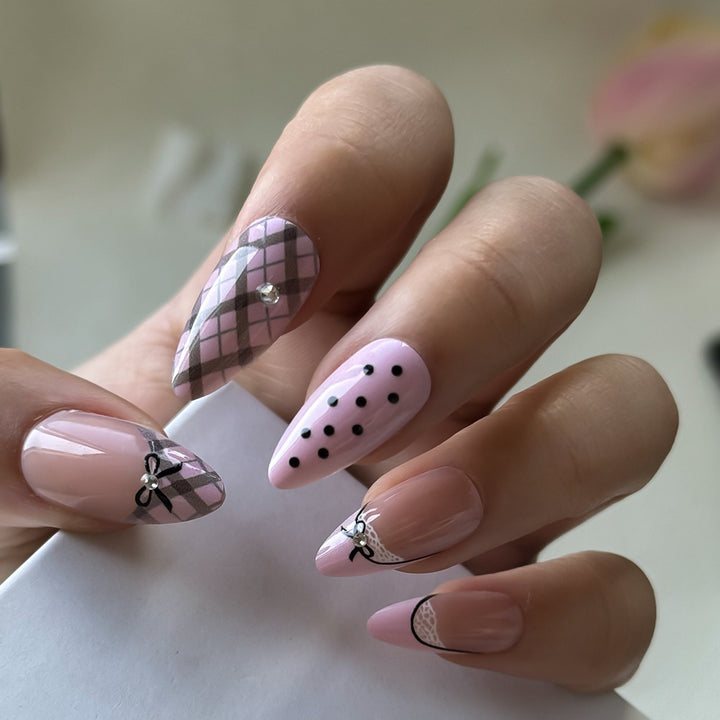 Elegant Vintage-Inspired Press-On Nail Set Stornfield