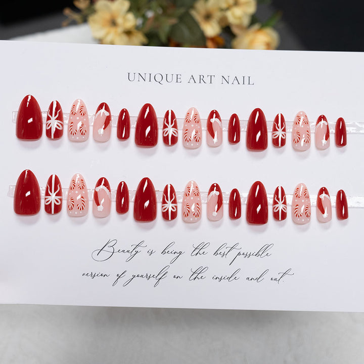 Festive Christmas-Themed Artistic Press-On Nails