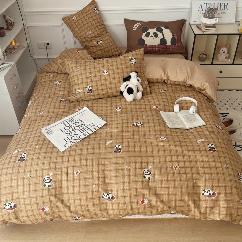 Children's bedding set made from skin-friendly cotton blend with playful pony print