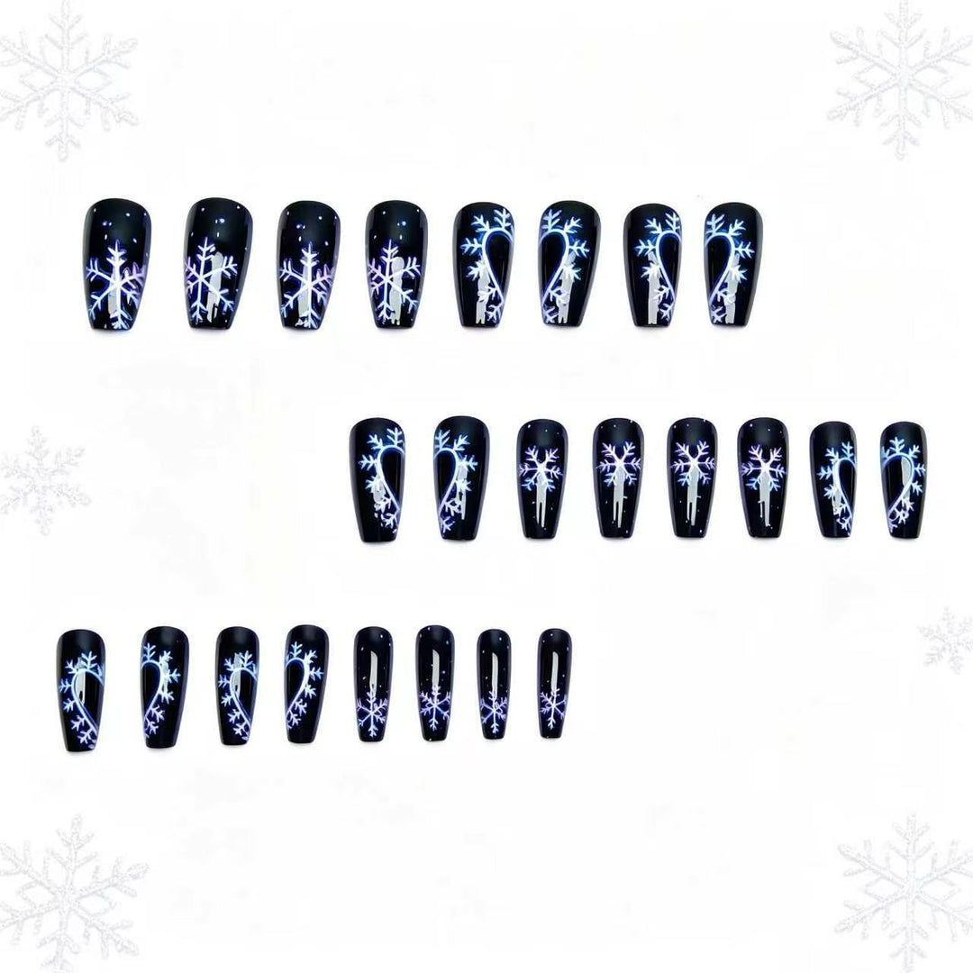 Artistic Snowflake-Pattern Nail Art Stornfield