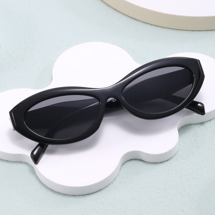 Women's fashionable Cat-Eye sunglasses with UV protection Stornfield