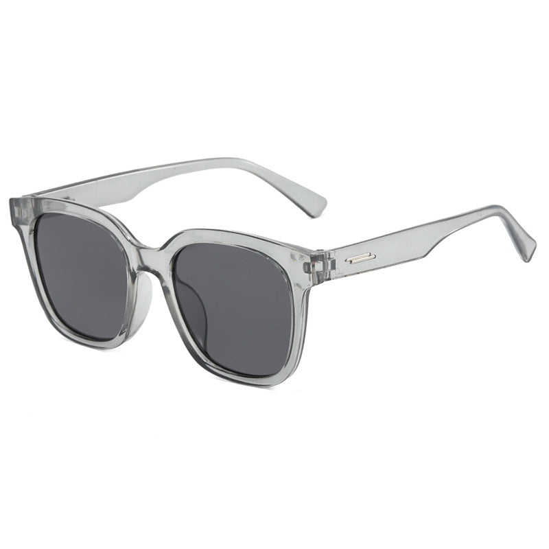 Women's sunglasses with a modern, angular plastic frame Stornfield