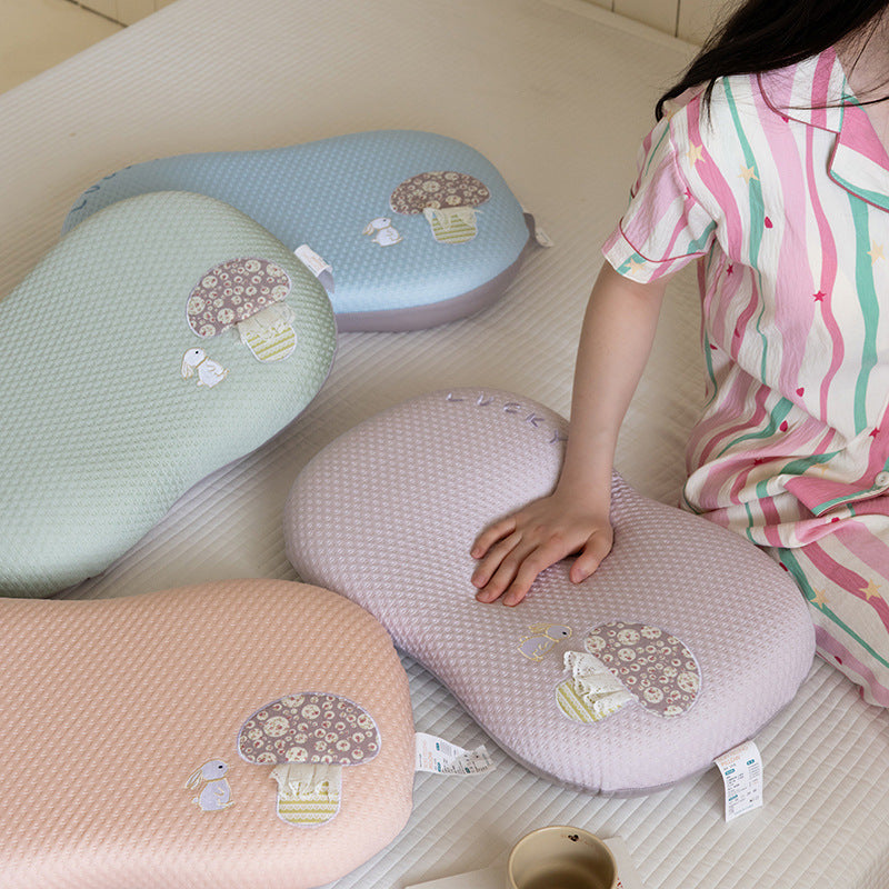 Contoured Breathable Support Pillow for Toddlers