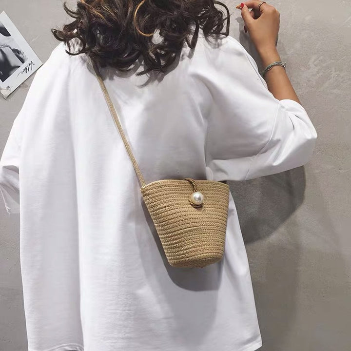 Elegant Handbag with Pearl Closure Stornfield