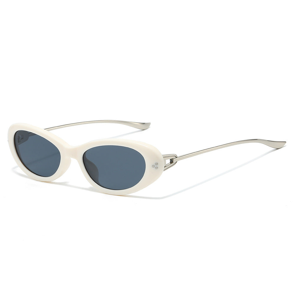 Sleek Vintage-Inspired Oval Sunglasses Stornfield