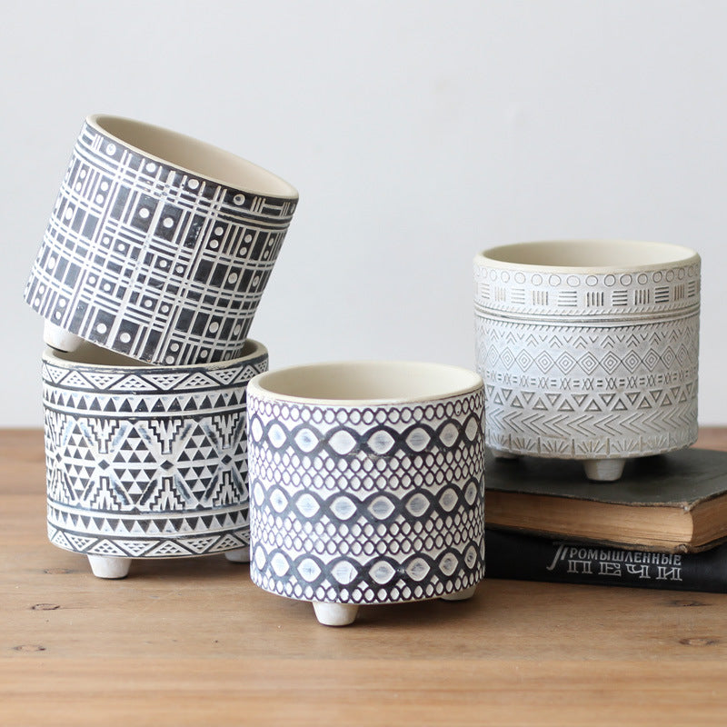 Decorative plant pot with geometric pattern Stornfield
