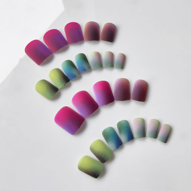 Artificial nails in elegant ombre design Stornfield