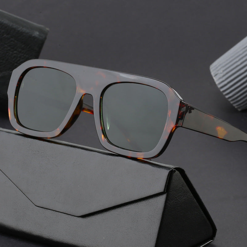 Ladies oversized square sunglasses with modern design Stornfield