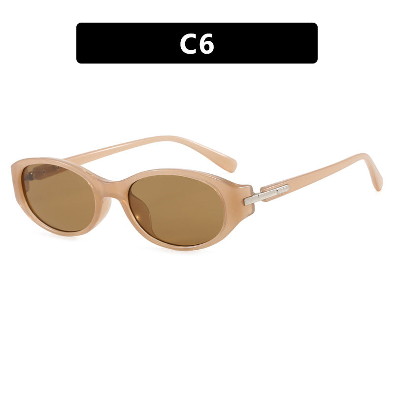 Women's cat-eye sunglasses with a robust frame and polarized lenses Stornfield