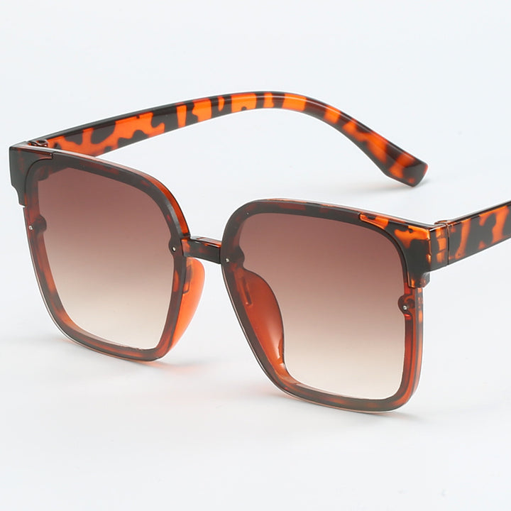 Women modern square sunglasses with UV protection and sturdy frame Stornfield