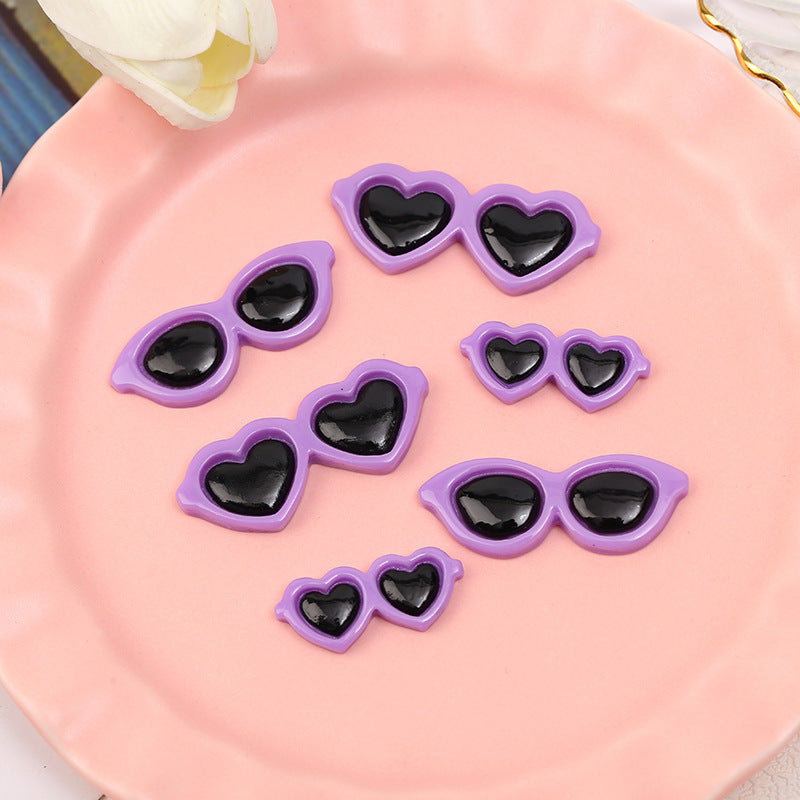 Decorative Heart-Shaped Sunglasses Clips Stornfield