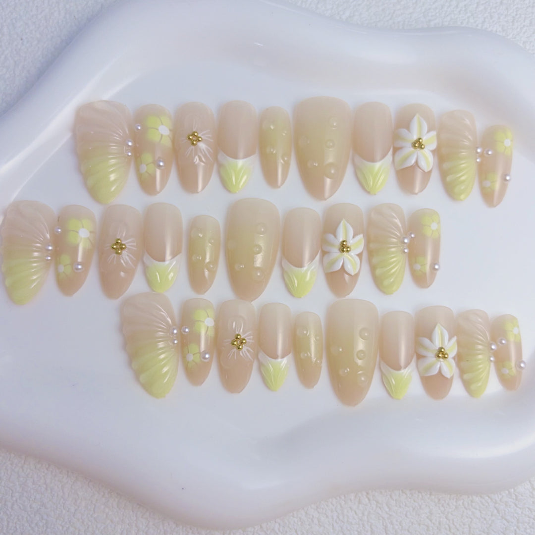 Elegant artificial nails with floral accents Stornfield